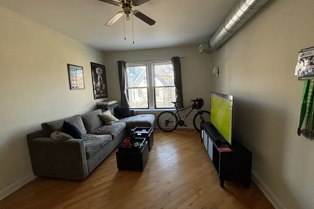 3325 N. Lakewood Ave, Apt 2 — second living area with ceiling fan