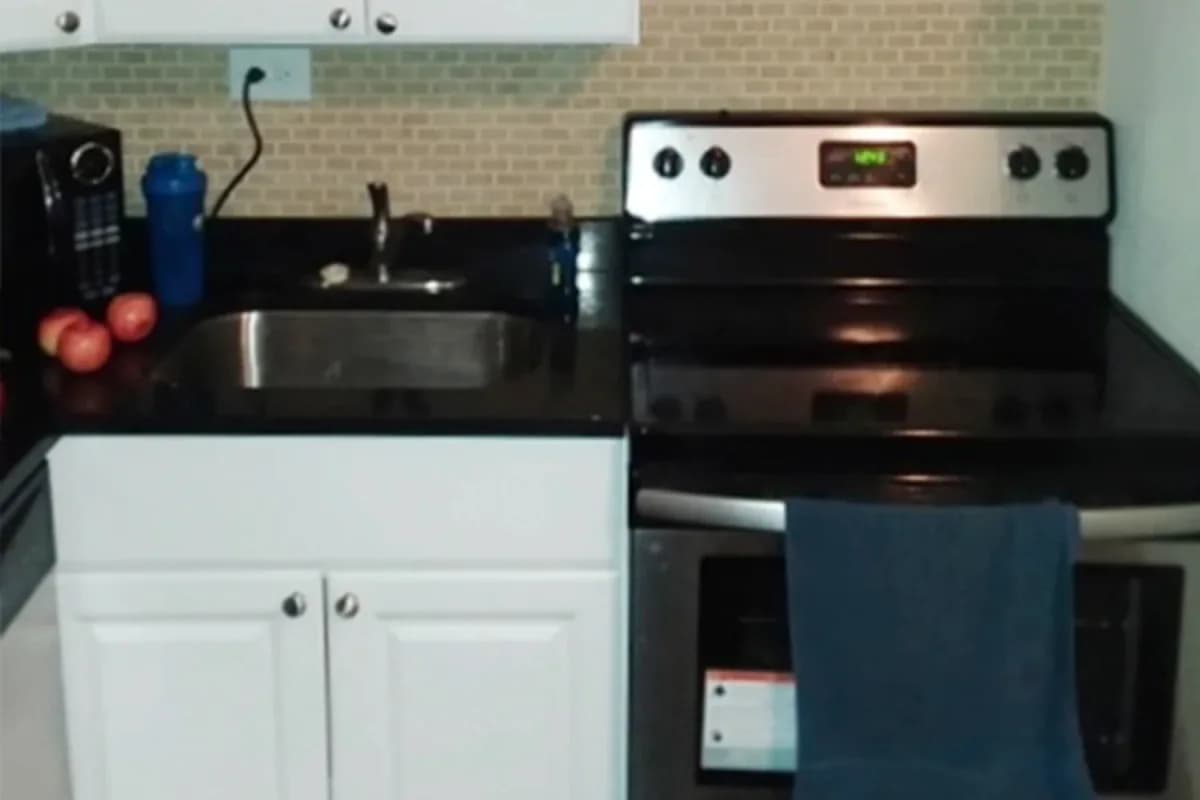3345-47 N. Marshfield Ave, Apt 101 — photo 2
