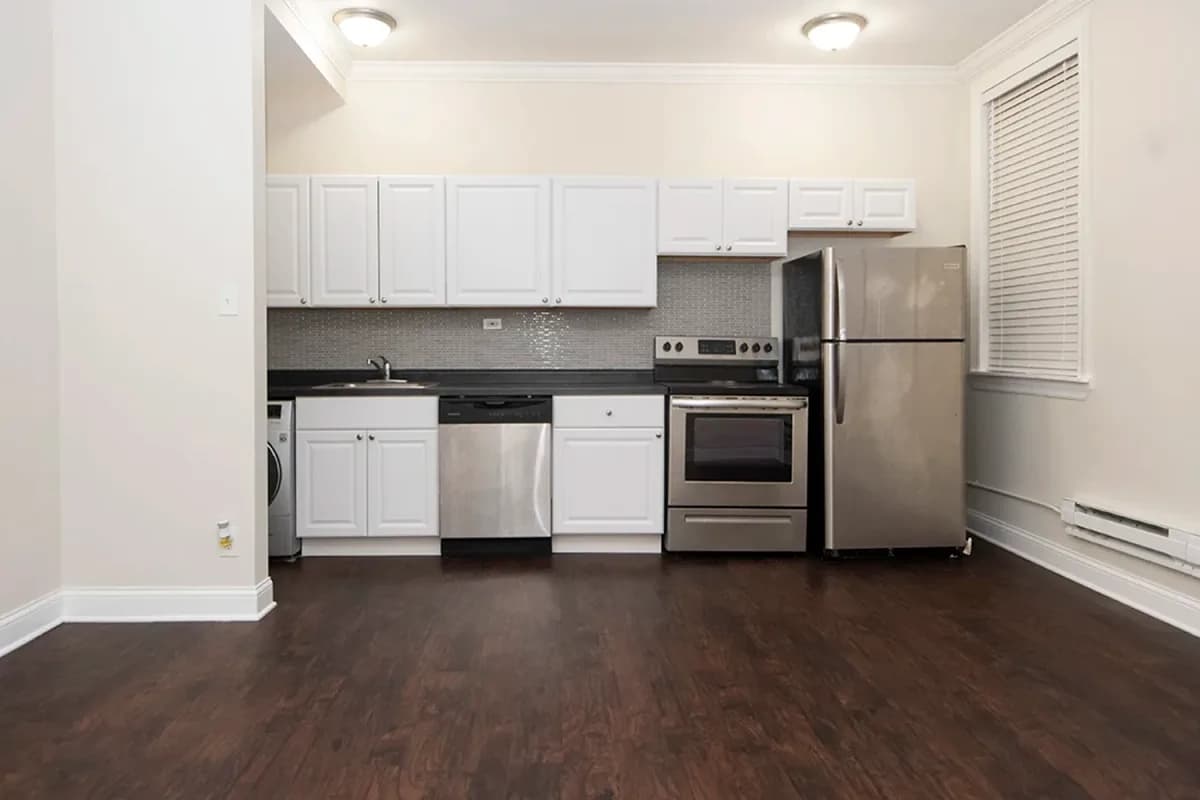 3345-47 N. Marshfield Ave, Apt 107 — photo 1