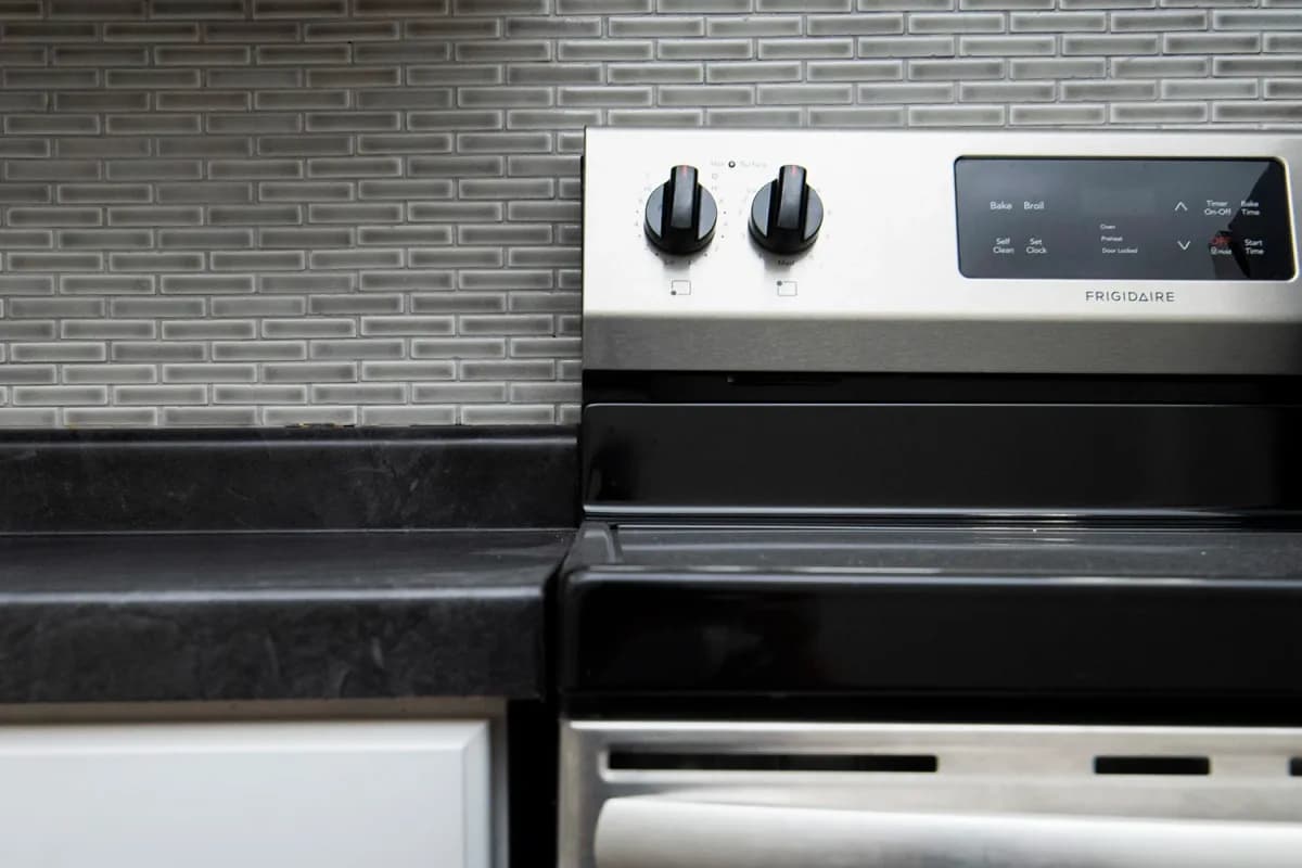 3345-47 N. Marshfield Ave, Apt 108 — photo 3