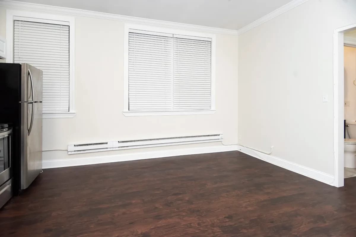 3345-47 N. Marshfield Ave, Apt 108 — photo 5