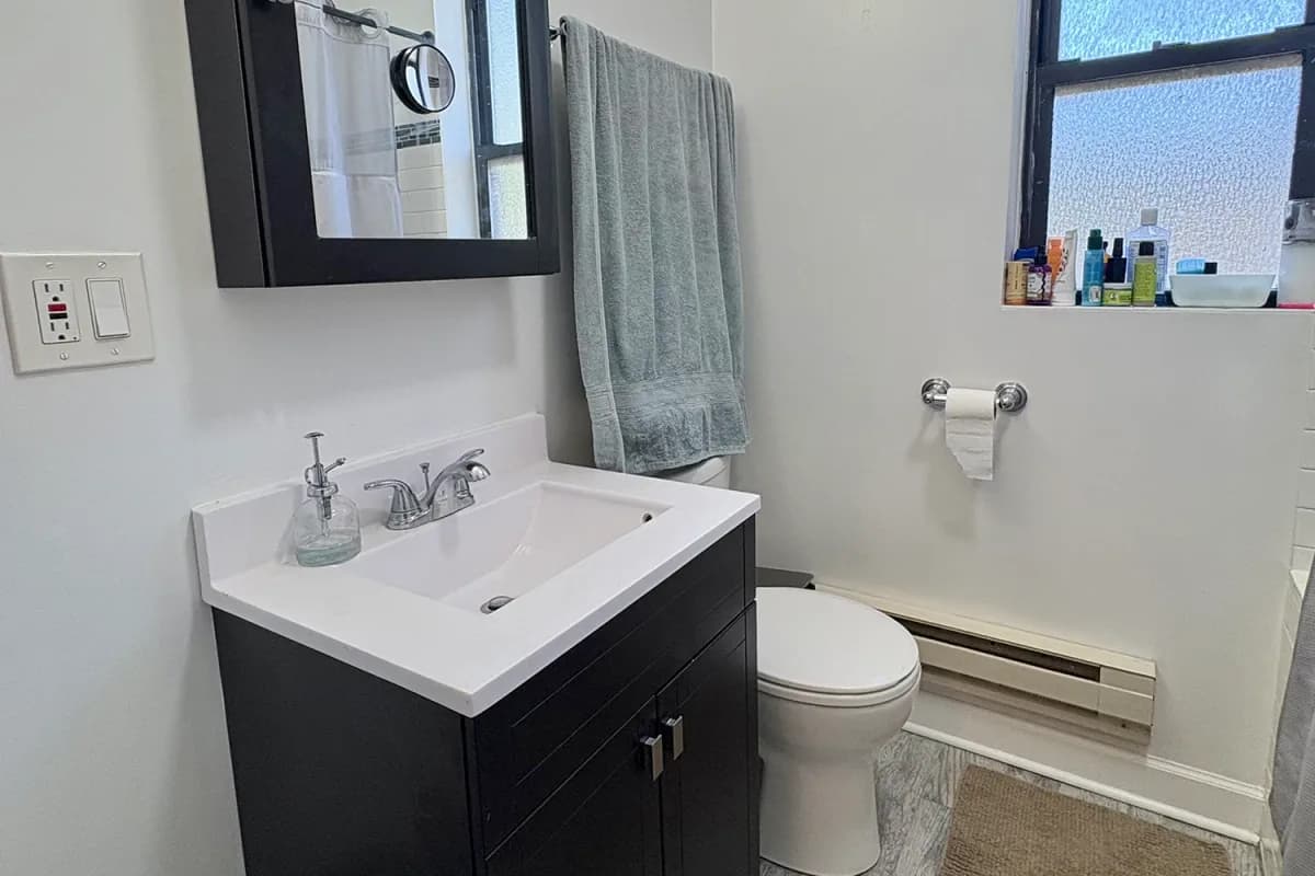 3345-47 N. Marshfield Ave, Apt 201 — photo 5