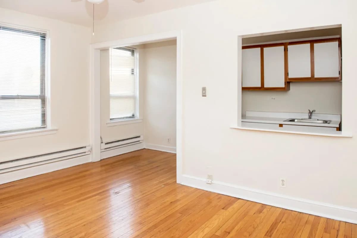 3345-47 N. Marshfield Ave, Apt 203 — photo 3