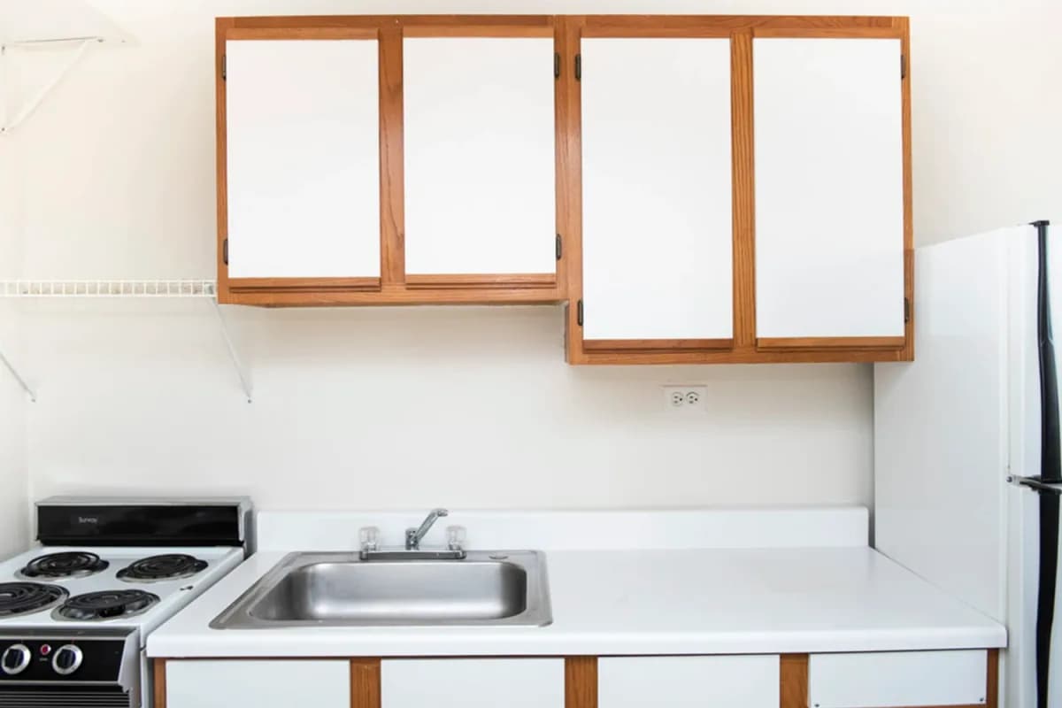 3345-47 N. Marshfield Ave, Apt 204 — photo 2