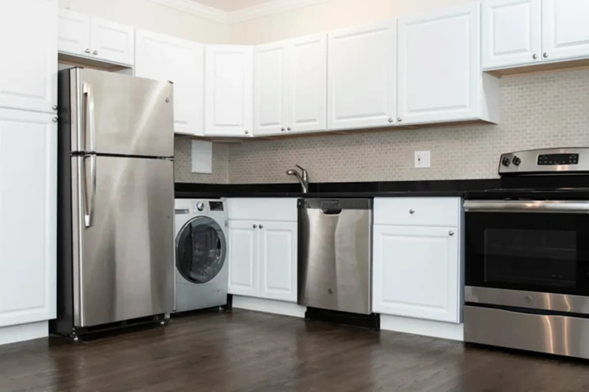 3345-47 N. Marshfield Ave, Apt 309 — photo 1