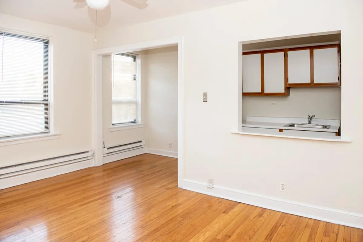 3345-47 N. Marshfield Ave, Apt 401 — photo 3