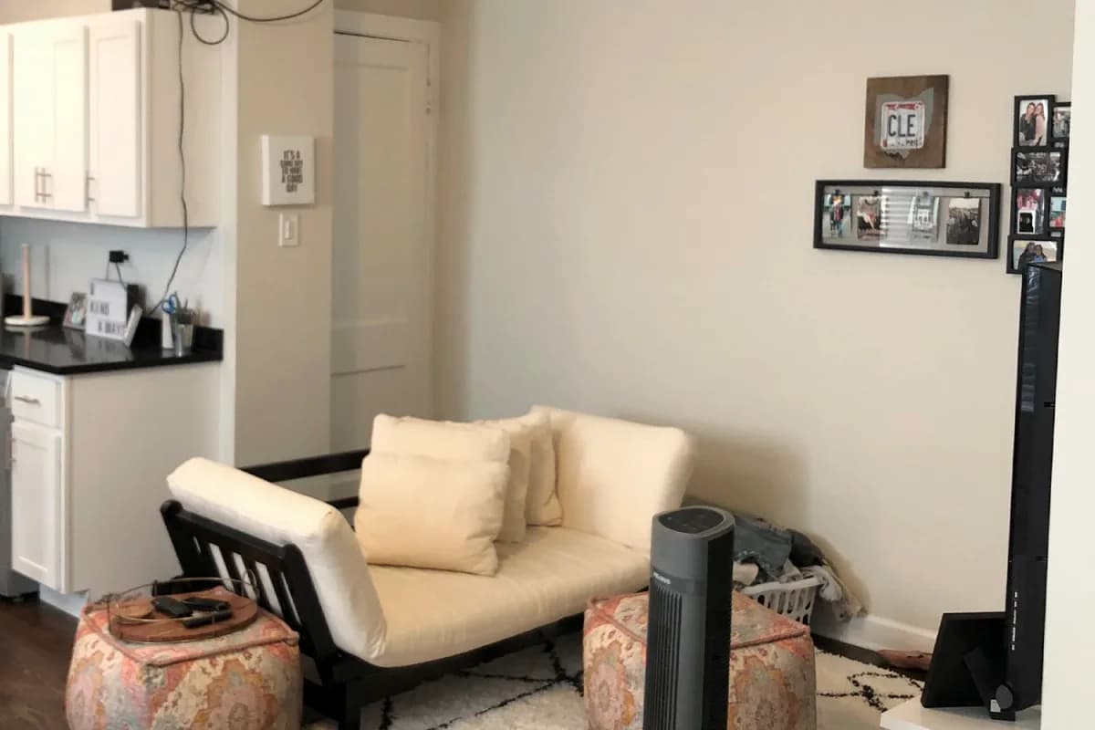 3345-47 N. Marshfield Ave, Apt 410 — photo 2