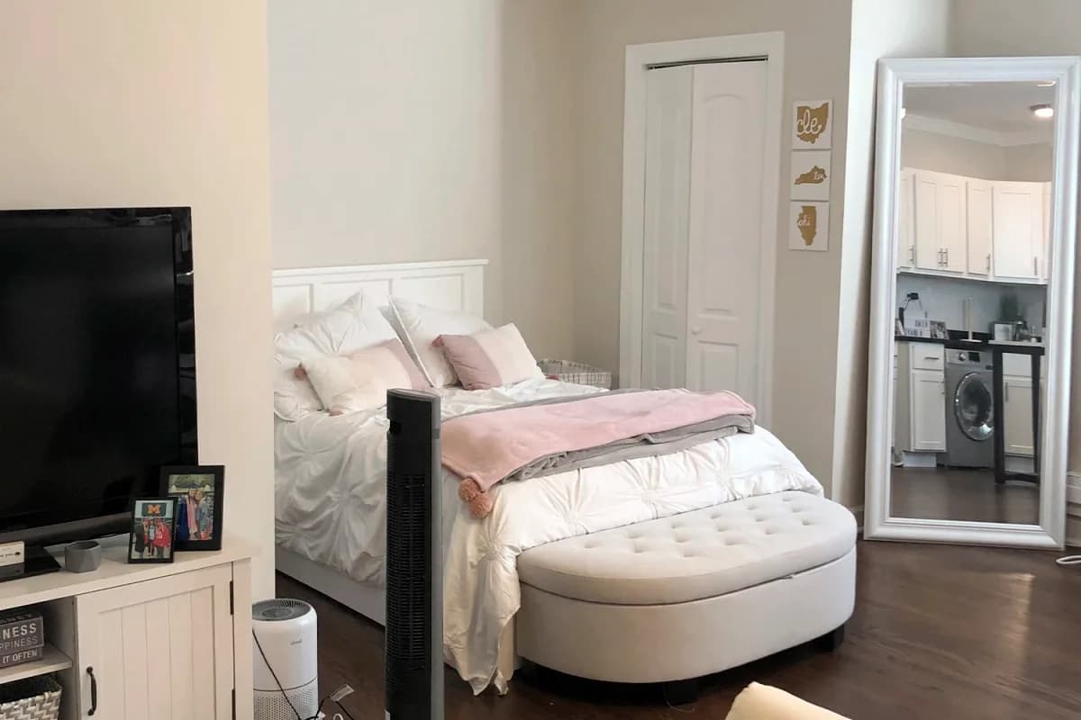 3345-47 N. Marshfield Ave, Apt 410 — photo 3