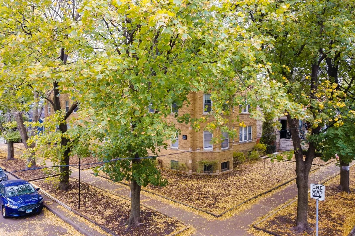 3701 N. Hoyne Ave apartment building