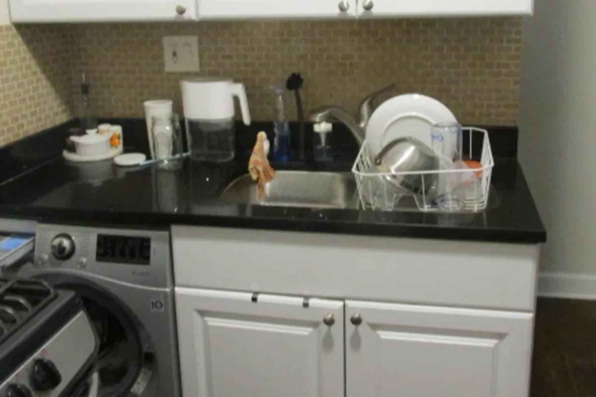 3701 N. Hoyne Ave, Apt 1 — photo 1