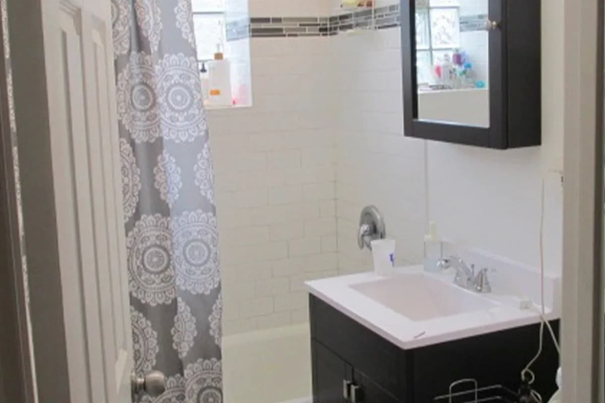 3701 N. Hoyne Ave, Apt 1 — photo 5