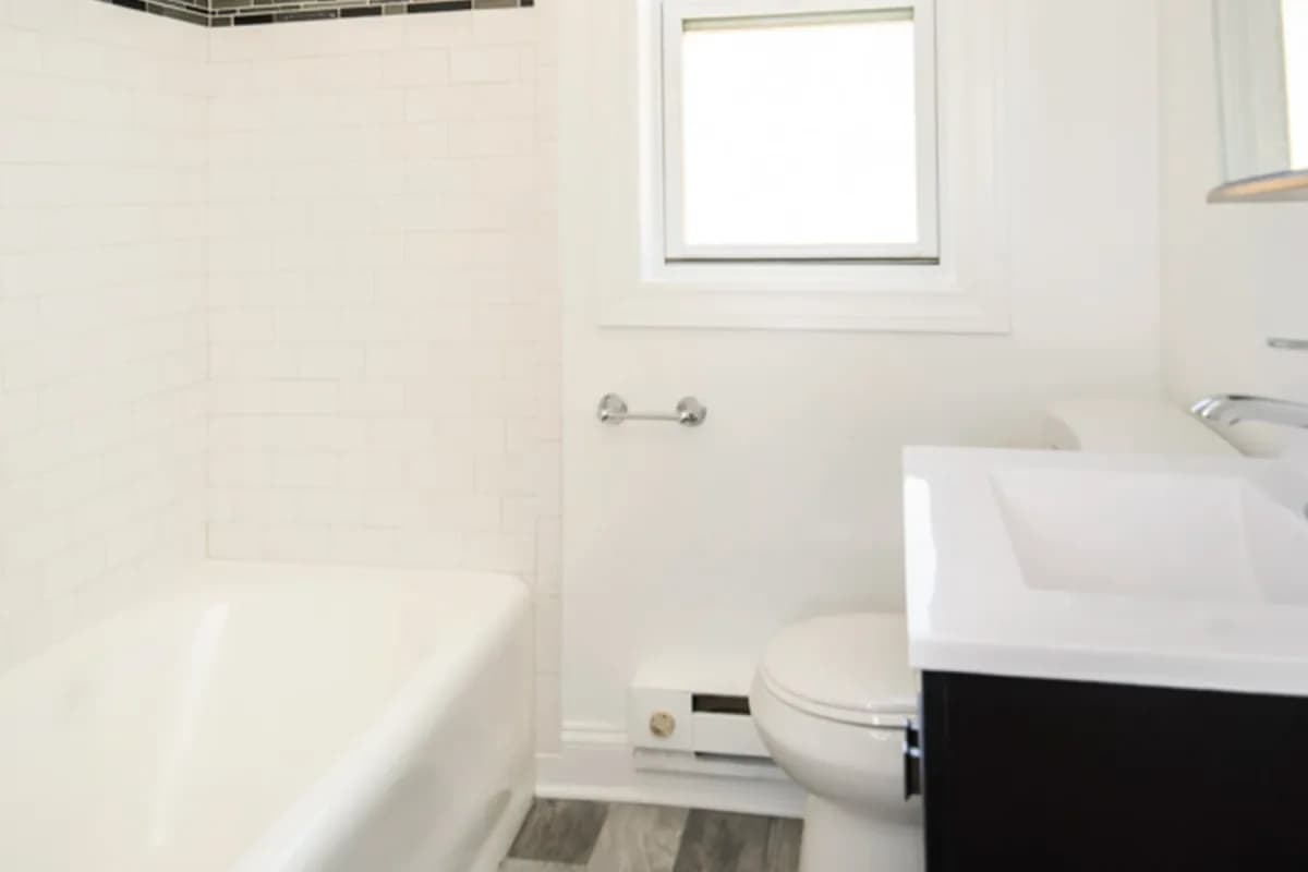 3815-23 N. Greenview Ave, Apt 3w — photo 4