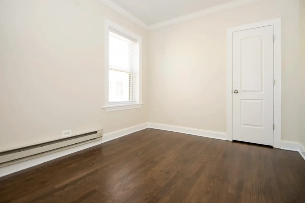 3815-23 N. Greenview Ave, Apt 3w — photo 5