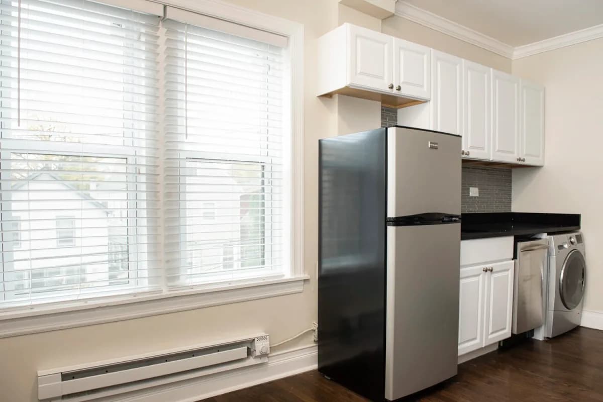3817 N. Greenview Ave, Apt 2E — photo 5