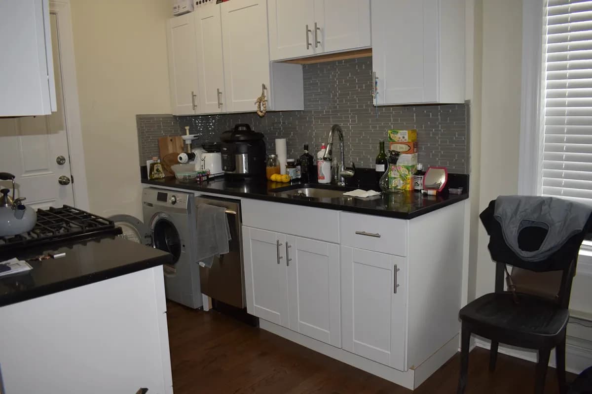 3815-23 N. Greenview Ave, Apt 3w — photo 2
