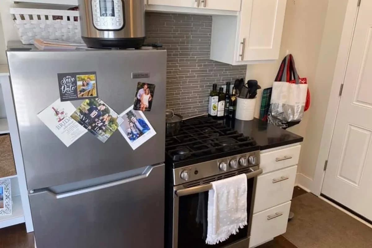 3815-23 N. Greenview Ave, Apt 3817-5-1w — photo 2