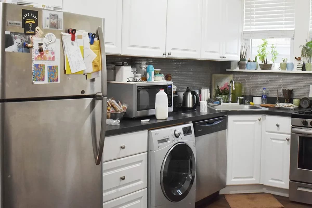 3815-23 N. Greenview Ave, Apt 2e — photo 1