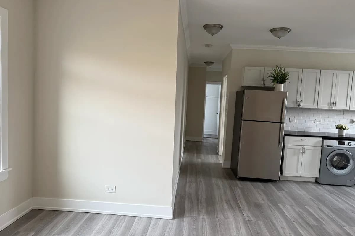 3815-23 N. Greenview Ave, Apt 3817-5-3e — photo 3