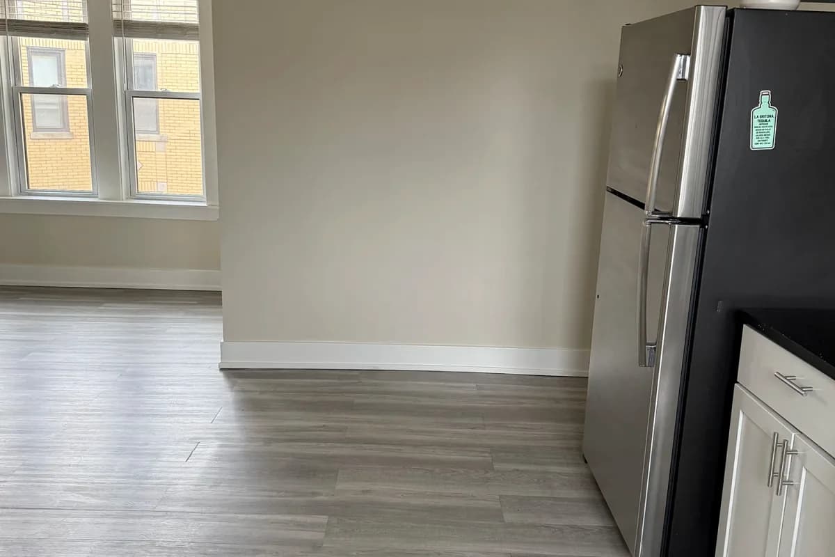 3815-23 N. Greenview Ave, Apt 3817-5-3e — photo 4
