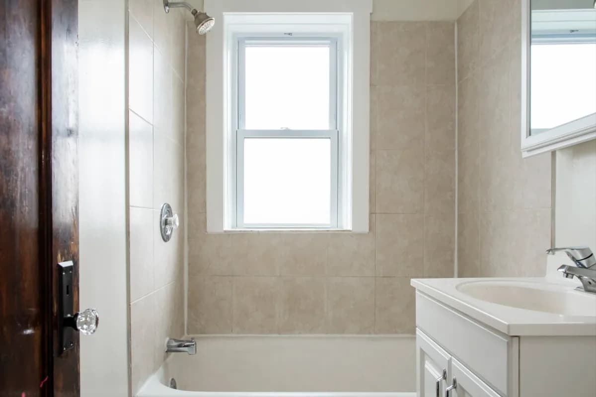 3815-23 N. Greenview Ave, Apt 3817-5-3w — photo 4