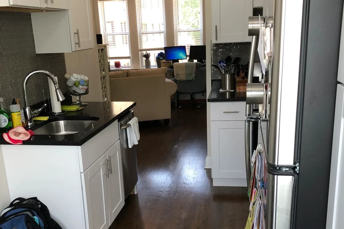 3815-23 N. Greenview Ave, Apt 2n — photo 2