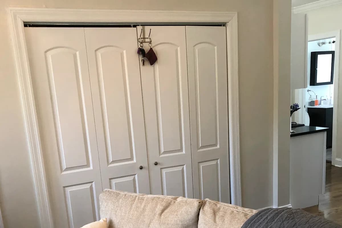 3815-23 N. Greenview Ave, Apt 2n — photo 5