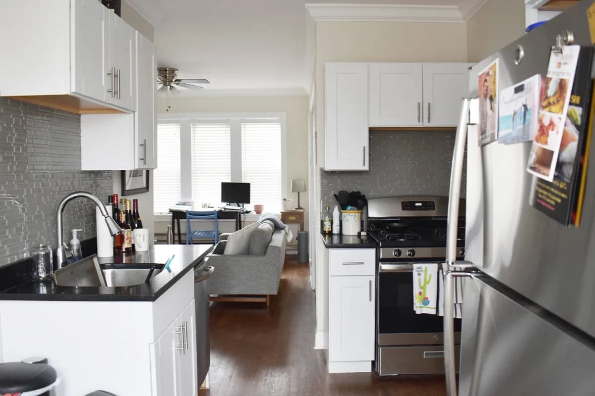 3815-23 N. Greenview Ave, Apt 3n — photo 3