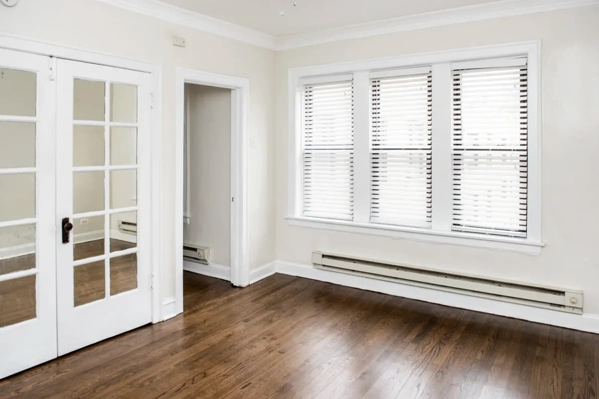 3815-23 N. Greenview Ave, Apt 3s — photo 5