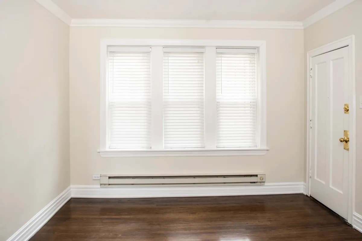 3815-23 N. Greenview Ave, Apt 2e — photo 5