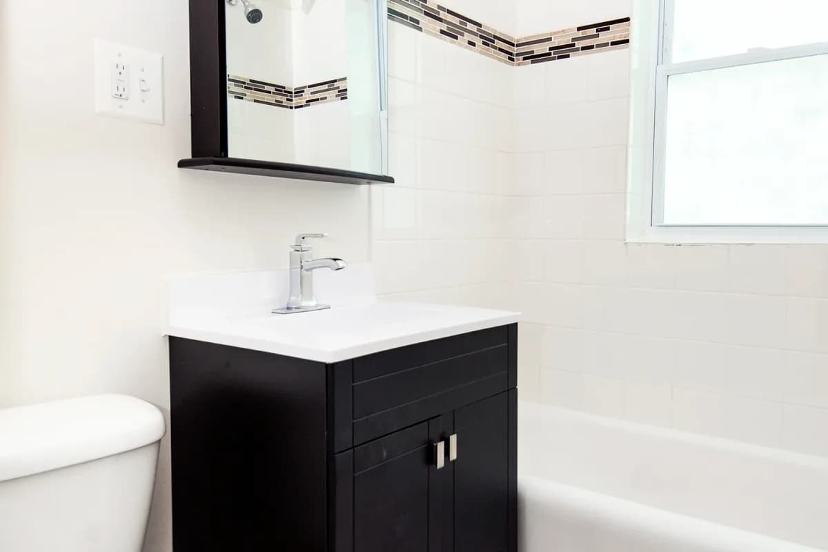 3815-23 N. Greenview Ave, Apt 3819-5-3w — photo 4