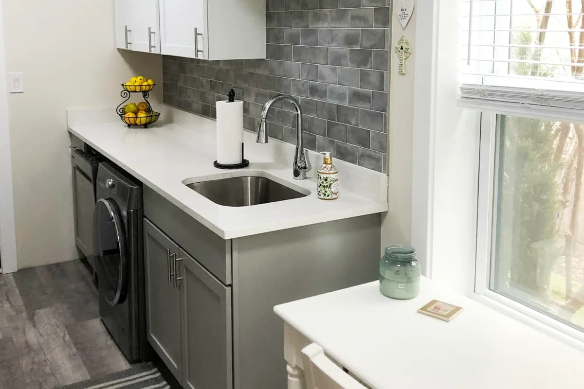 3815-23 N. Greenview Ave, Apt 1e — photo 2