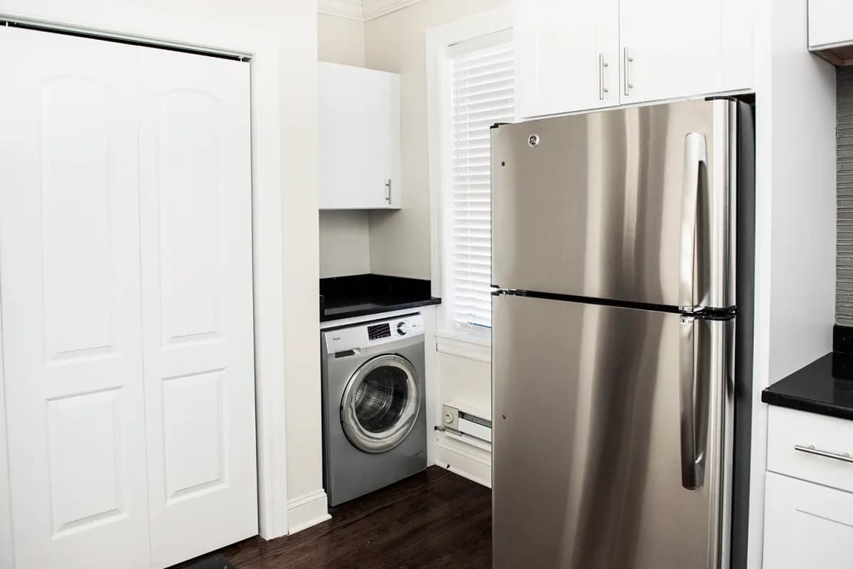 3839-45 N. Greenview Ave, Apt 3w — photo 4
