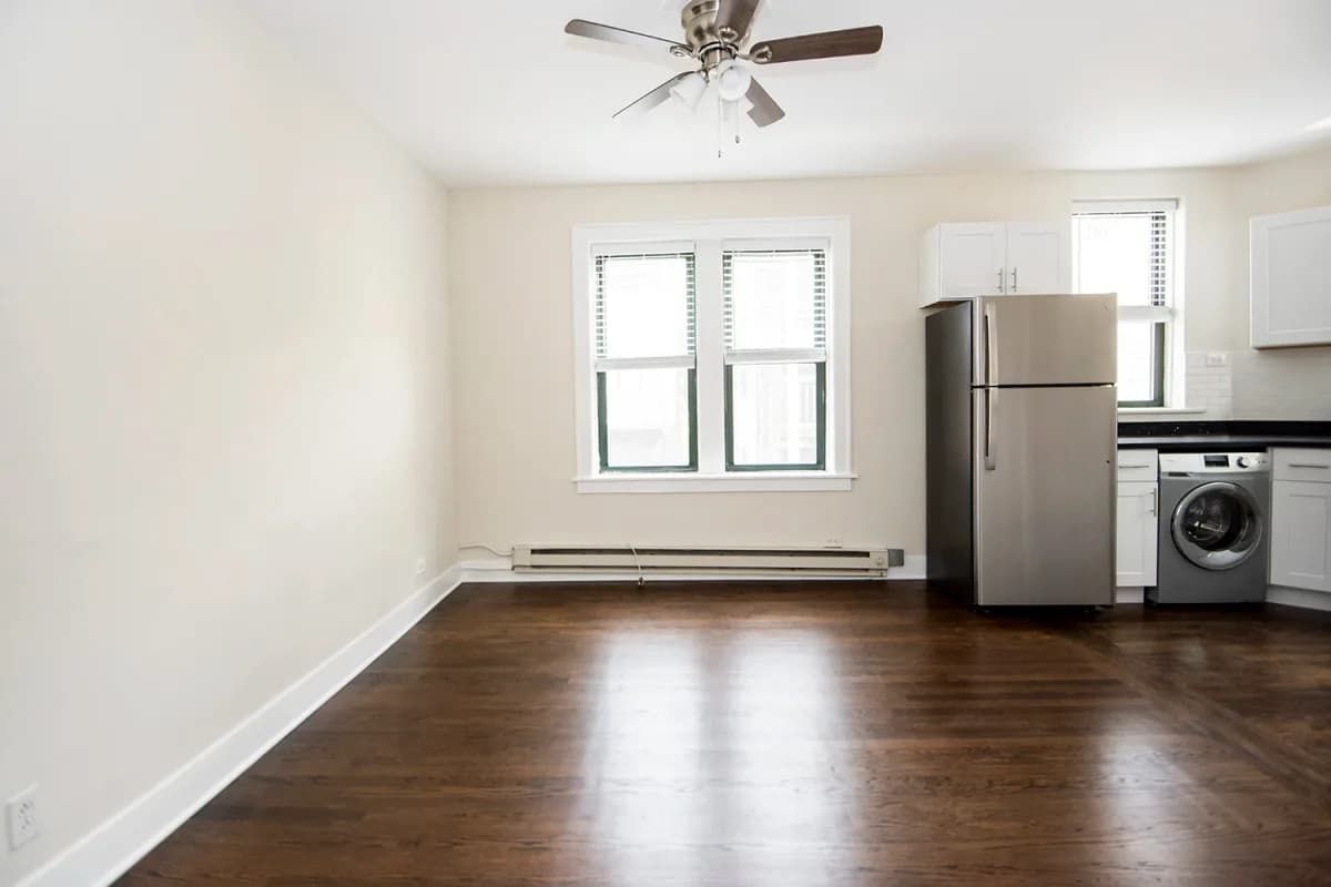 3839-45 N. Greenview Ave, Apt 3n — photo 4