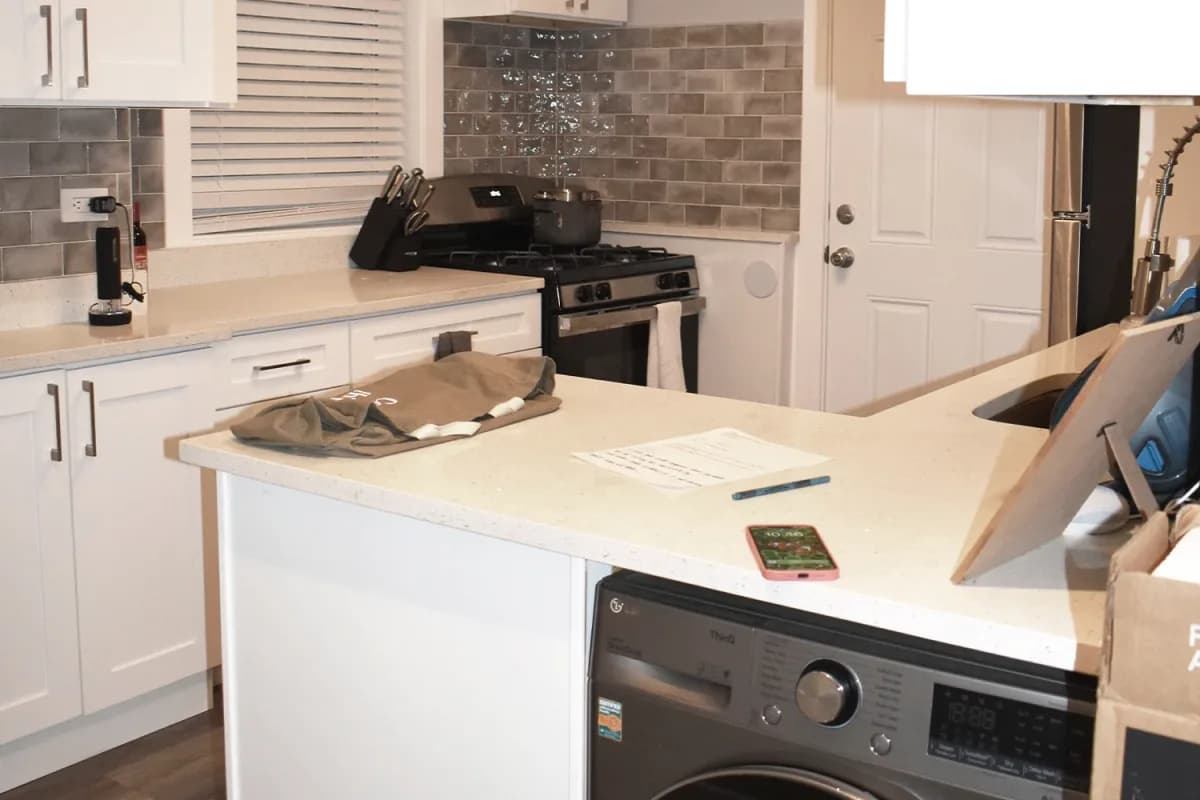 1417 W. Hutchinson St, Apt GDN — photo 4