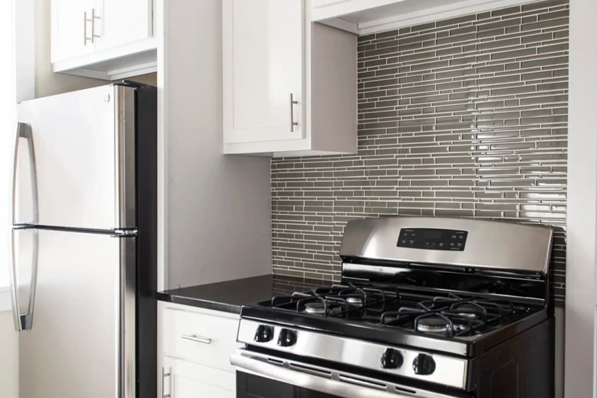 4216-26 N. Clark St, Apt 3 — photo 2