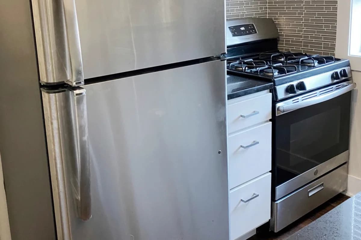 4218 N. Clark St, Apt 2 — photo 2