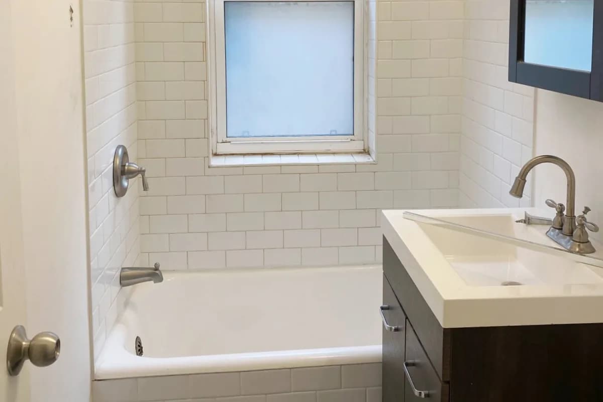 4218 N. Clark St, Apt 2 — photo 5
