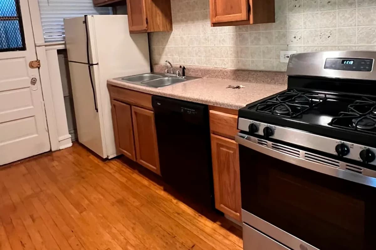 4222 N. Clark St, Apt 2 — photo 1