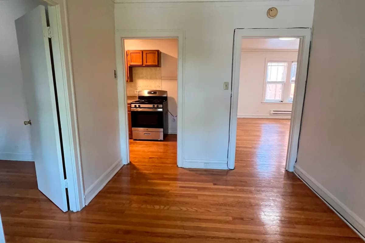 4222 N. Clark St, Apt 2 — photo 4