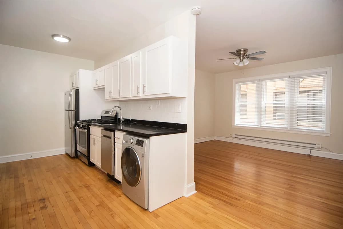 4224 N. Clark St, Apt 1 — photo 4