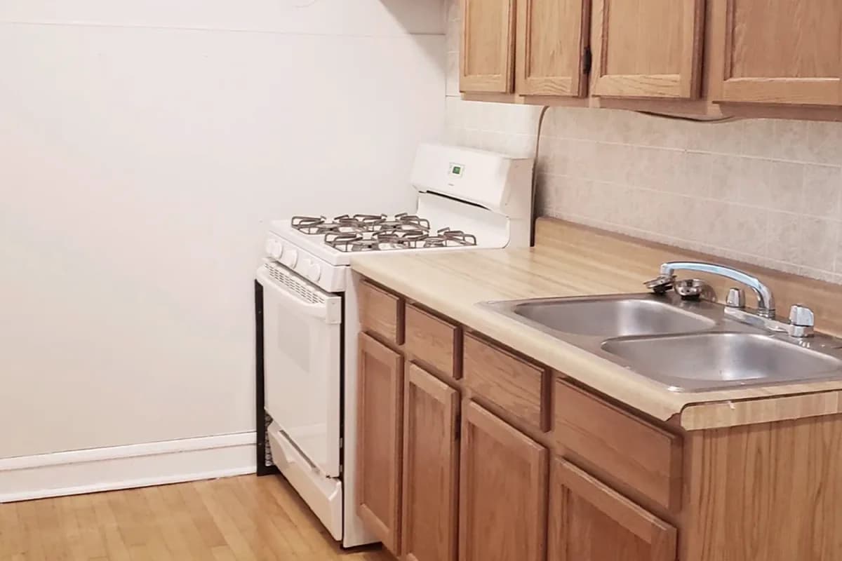 4224 N. Clark St, Apt 2 — photo 1