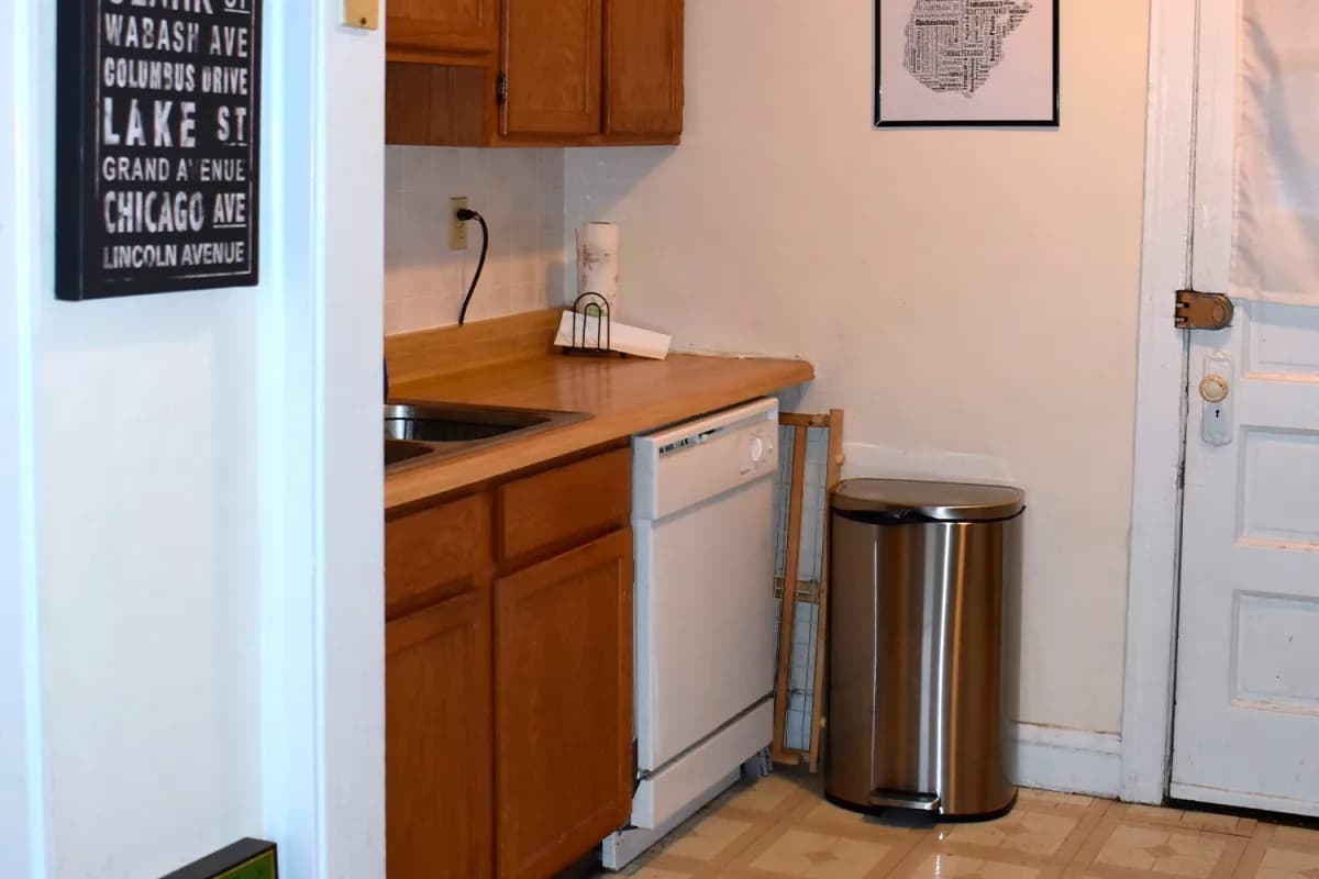 4226 N. Clark St, Apt 2 — photo 3
