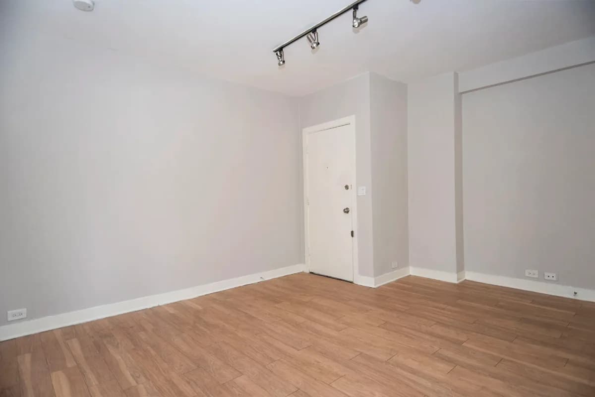 511 W. Belmont Ave, Apt 511-1 — photo 4