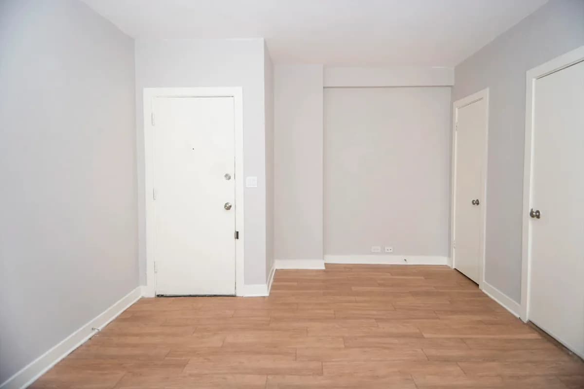 511 W. Belmont Ave, Apt 511-21 — photo 5