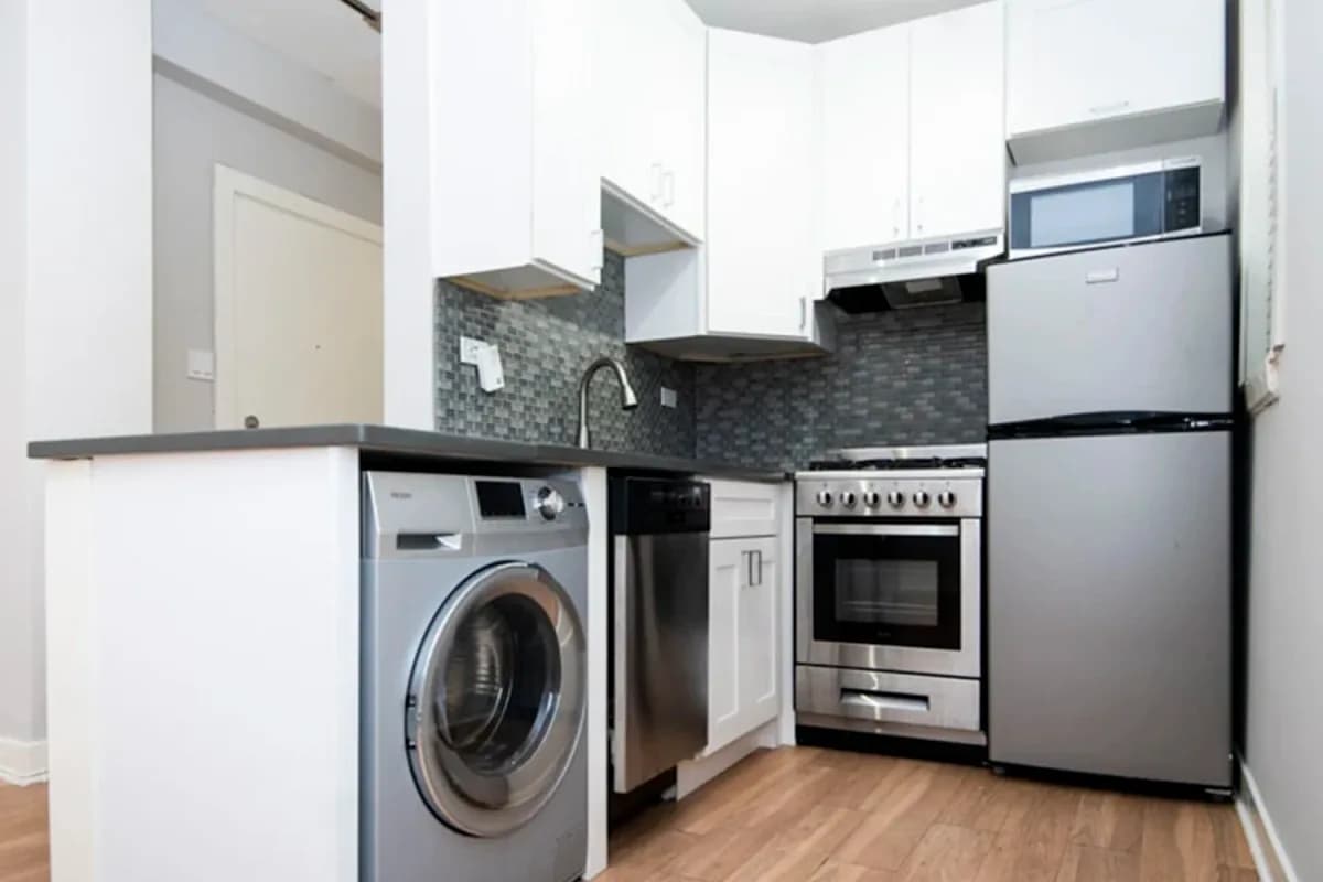 511 W. Belmont Ave, Apt 511-25 — photo 1