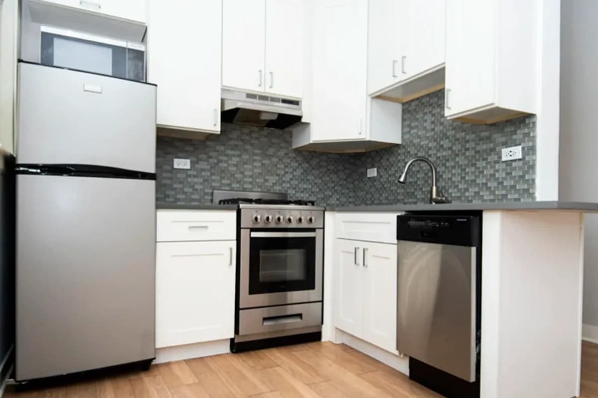 511 W. Belmont Ave, Apt 511-4 — photo 1