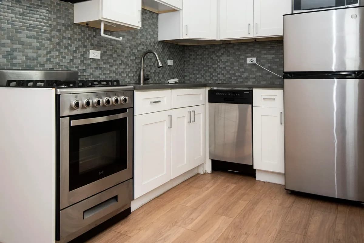 511 W. Belmont Ave, Apt 511-41 — photo 2