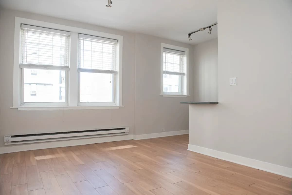 511 W. Belmont Ave, Apt 511-42 — photo 2