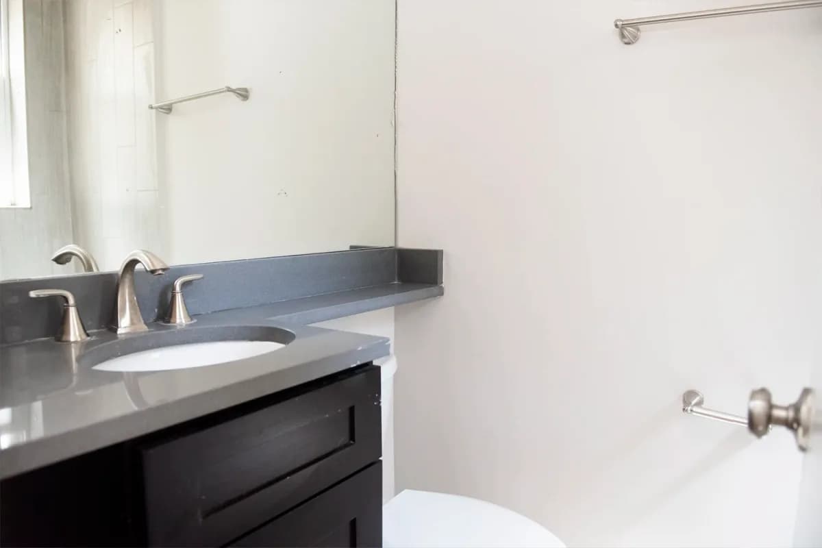 511 W. Belmont Ave, Apt 511-42 — photo 5