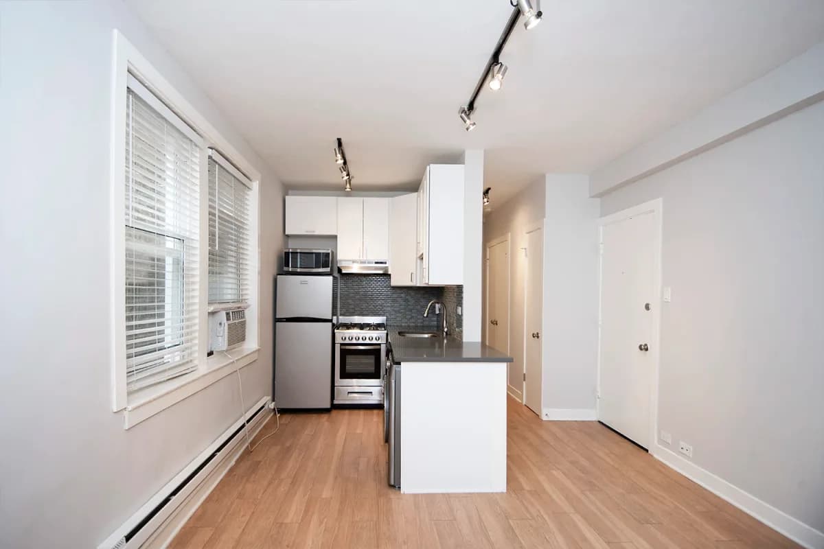 511 W. Belmont Ave, Apt 511-43 — photo 4